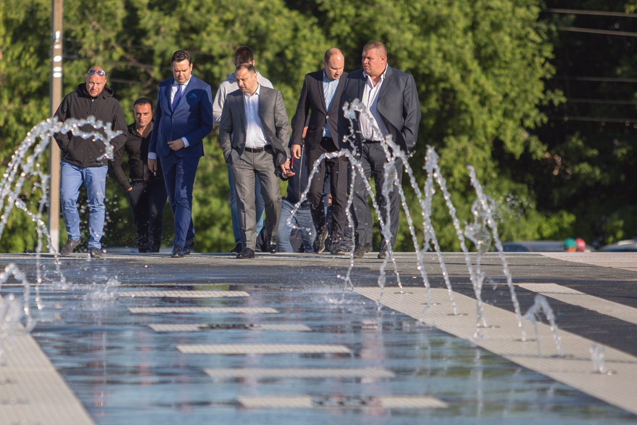 В Воронеже состоялось открытие Советской площади и запуск в городе сухого фонтана